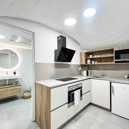 Casa Besalu Estudio En El Centro Del Pueblo Esterno foto