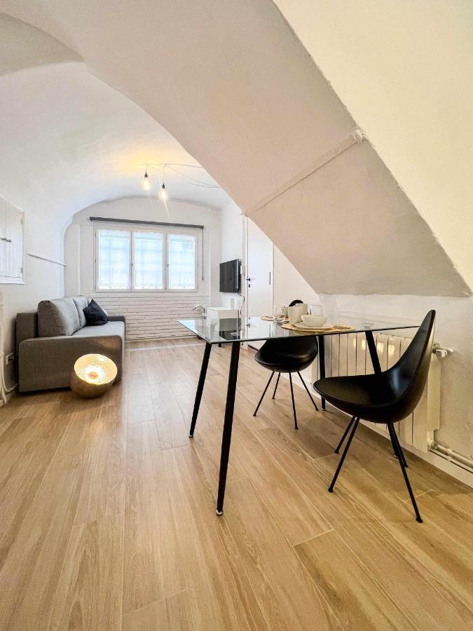 Casa Estudio En El Centro Del Pueblo Besalú
